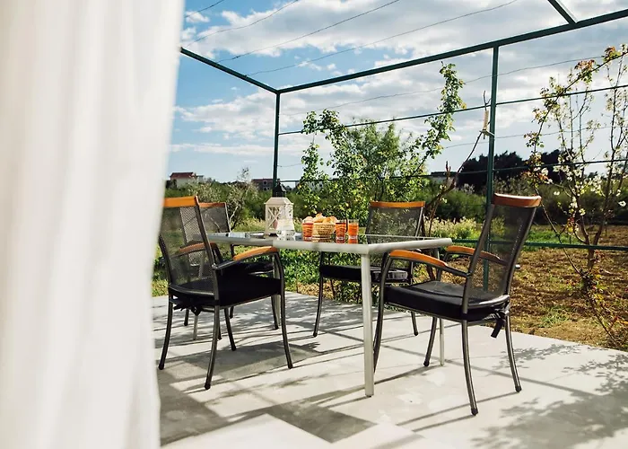 Essentia Apartment *